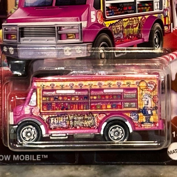 MATCHBOX 2024 CANDY CARS Mix 1 - CHARMS BLOW POPS 1/64 #4 of 6 Chow Mobile CHASE - Picture 1 of 6